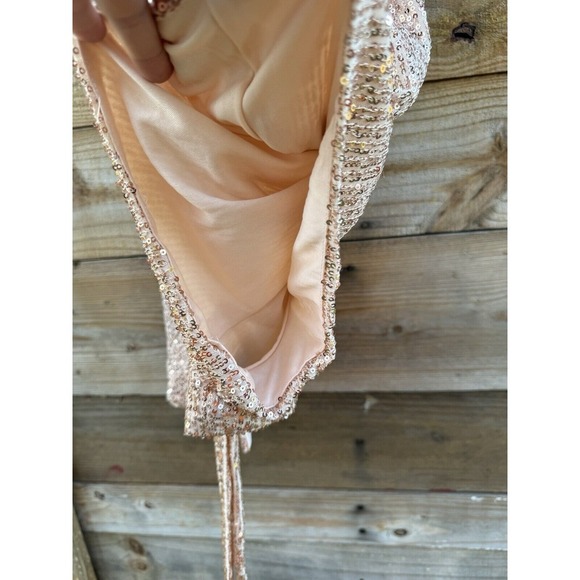 Fashion Nova Front Of The Line Sequin Romper Size Small Rose Gold Color - Picture 15 of 15